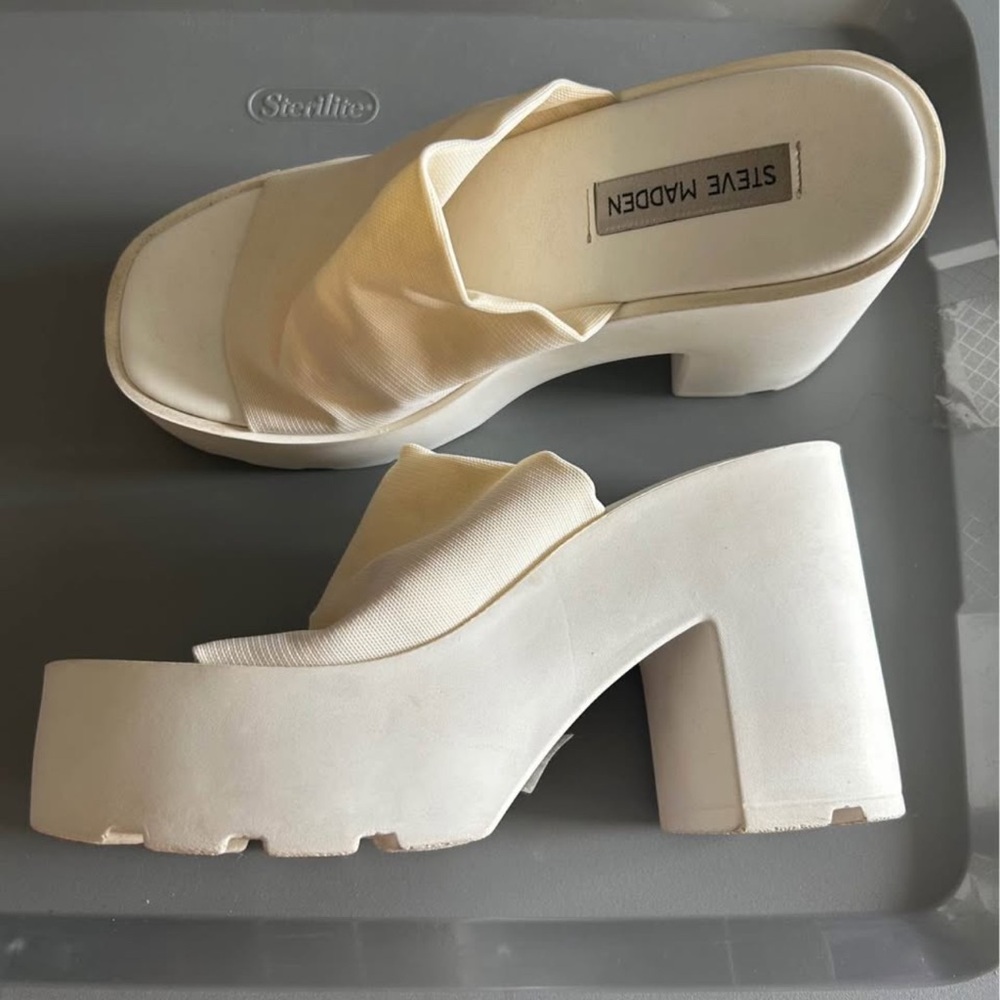 Steve Madden Ivory Platform Sandals